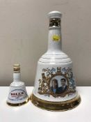 A Wade Bell's Whisky commemorative decanter, Marriage of Prince Andrew & Sarah Ferguson 1986, 75cl,