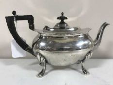 A sterling silver teapot, Walker & Hall, Sheffield, 20.