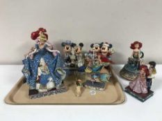 A tray of eight Disney Showcase figures