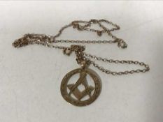 A 9ct gold Masonic pendant on chain, weight 4.