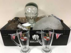 A box of assorted glass ware - tankards, brandy glasses,