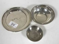 A silver paten, Mappin & Webb, London 1910,