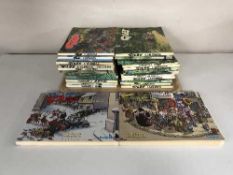 A tray containing thirty Giles annuals