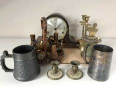 A tray containing oak mantel clock with silvered dial, pair of brass candlesticks, tankards,