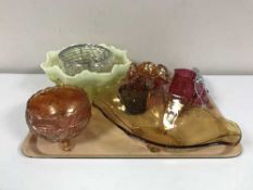 A tray of assorted glass ware inc.