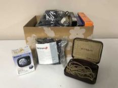 Gents Viceroy shaver, Citizen pocket LCD TV's,