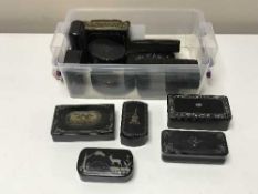 A good collection of Georgian and later lacquered snuff boxes (14)