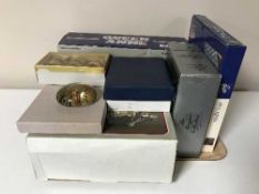 A tray of boxed plated ware inc.