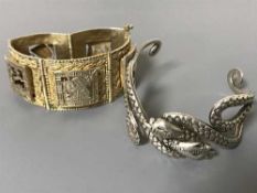 Two heavy gauge silver bangles (2)