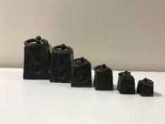 A set of six graduated G P O weights