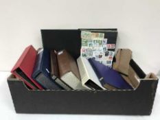 A collection of stamps - Albums and files