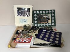 A tray of assorted coins inc.