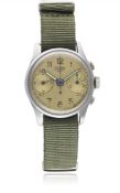 A GENTLEMAN'S STAINLESS STEEL HEUER CHRONOGRAPH WRIST WATCH CIRCA 1940s Movement: Manual wind,