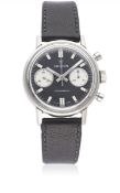 A GENTLEMAN'S STAINLESS STEEL CROTON CHRONOGRAPH WRIST WATCH CIRCA 1960s, WITH 