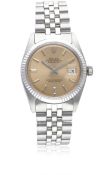 A GENTLEMAN'S STEEL & WHITE GOLD ROLEX OYSTER PERPETUAL DATEJUST BRACELET WATCH CIRCA 1960s, REF.
