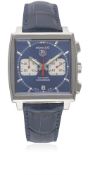 A GENTLEMAN'S STAINLESS STEEL TAG HEUER 