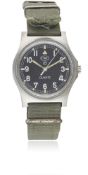 A GENTLEMAN'S STAINLESS STEEL BRITISH MILITARY CWC QUARTZ 