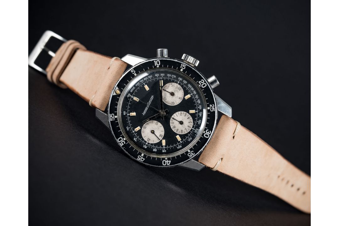 A RARE GENTLEMAN'S STAINLESS STEEL JAEGER LECOULTRE "SHARK" CHRONOGRAPH WRIST WATCH CIRCA 1960s, - Image 1 of 2