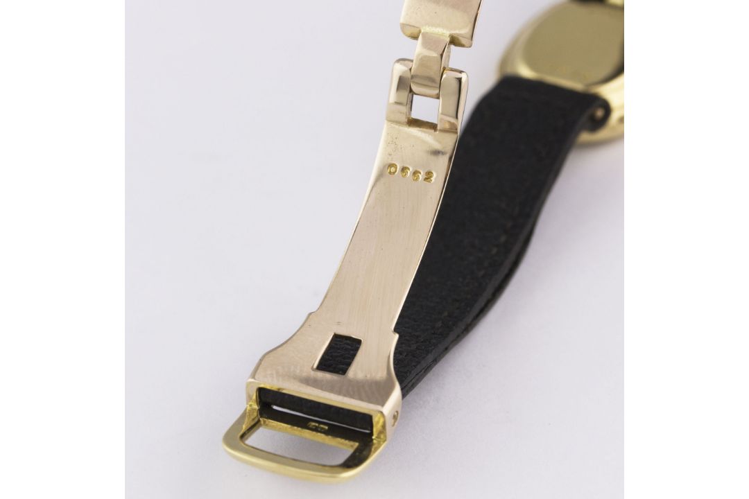 A RARE LADIES 18K SOLID GOLD CARTIER LONDON BAIGNOIRE WRIST WATCH CIRCA 1960s, WITH LONDON HALLMARKS - Image 6 of 10
