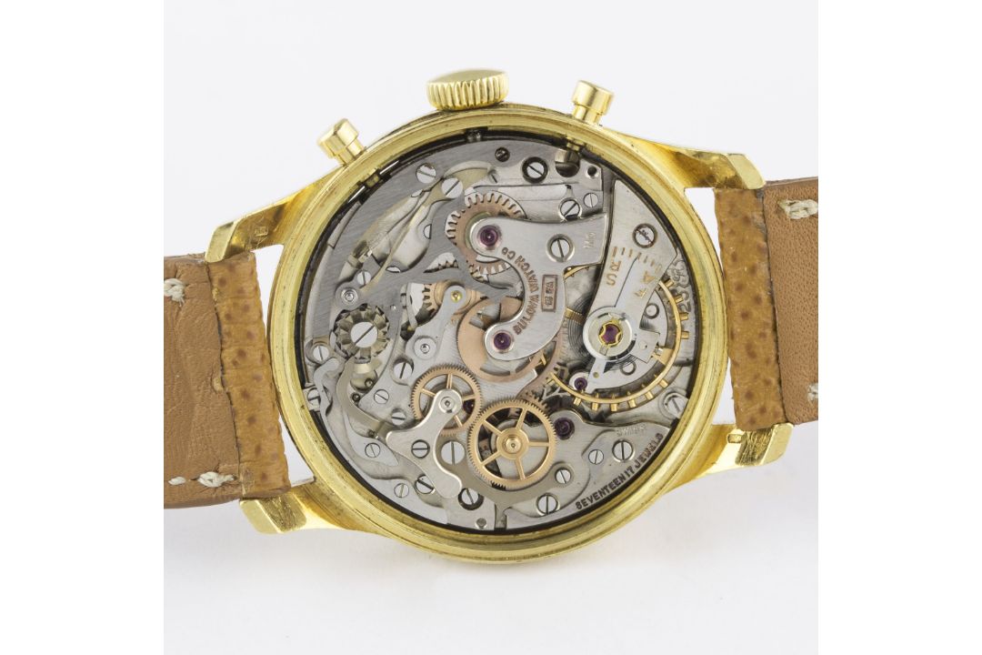 A FINE GENTLEMAN'S 18K SOLID GOLD BULOVA WATERPROOF CHRONOGRAPH WRIST WATCH CIRCA 1960 Movement: - Image 8 of 11