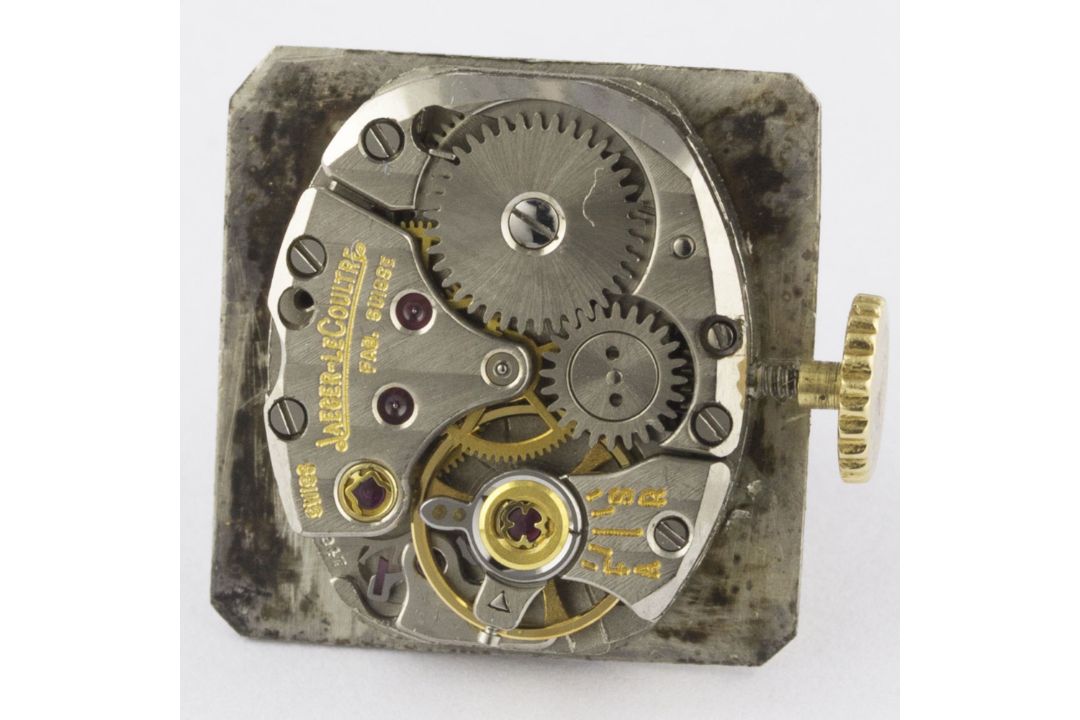 A RARE LADIES 18K SOLID GOLD CARTIER LONDON CEINTURE WRIST WATCH CIRCA 1969, WITH LONDON HALLMARKS - Image 6 of 11