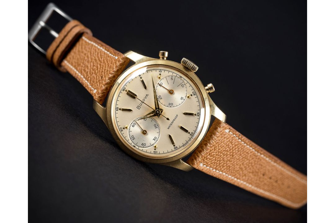 A FINE GENTLEMAN'S 18K SOLID GOLD BULOVA WATERPROOF CHRONOGRAPH WRIST WATCH CIRCA 1960 Movement: - Image 1 of 11