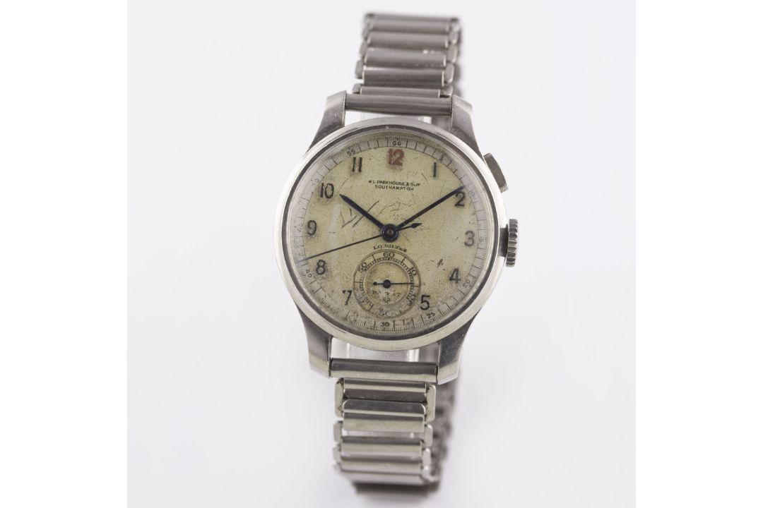 A RARE GENTLEMAN'S STAINLESS STEEL LONGINES FLYBACK CHRONOGRAPH BRACELET WATCH CIRCA 1937, - Image 2 of 10