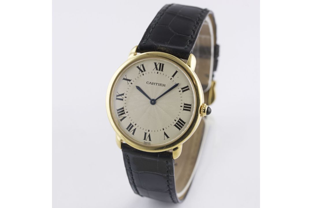 A GENTLEMAN'S 18K SOLID GOLD CARTIER RONDE LOUIS MECANIQUE WRIST WATCH CIRCA 2000, REF. 0900 1 - Image 4 of 10