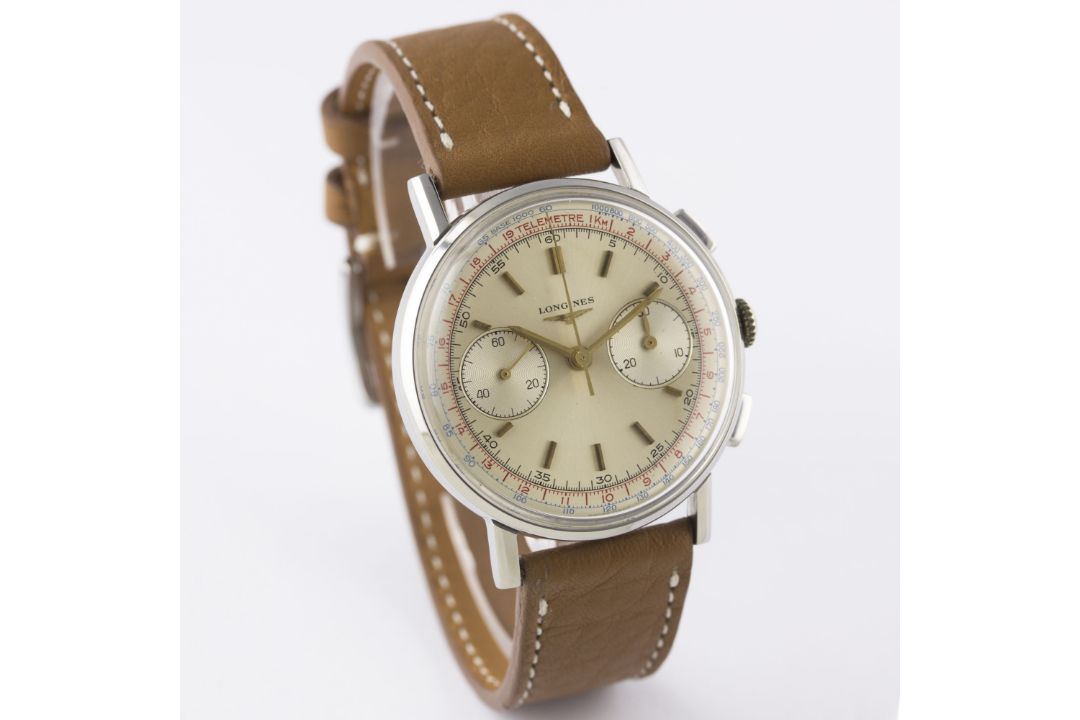 A RARE GENTLEMAN'S STAINLESS STEEL LONGINES FLYBACK CHRONOGRAPH WRIST WATCH CIRCA 1964, REF. 7414 - Image 6 of 11