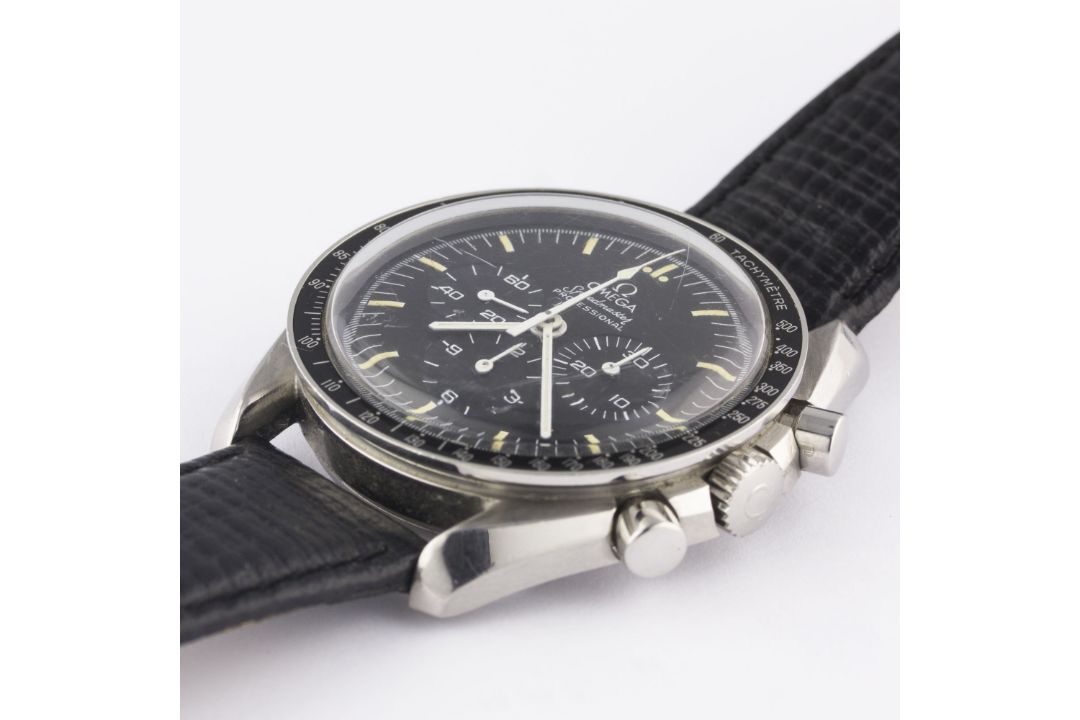 A GENTLEMAN'S STAINLESS STEEL OMEGA SPEEDMASTER PROFESSIONAL CHRONOGRAPH WRIST WATCH DATED 1988, - Image 3 of 9