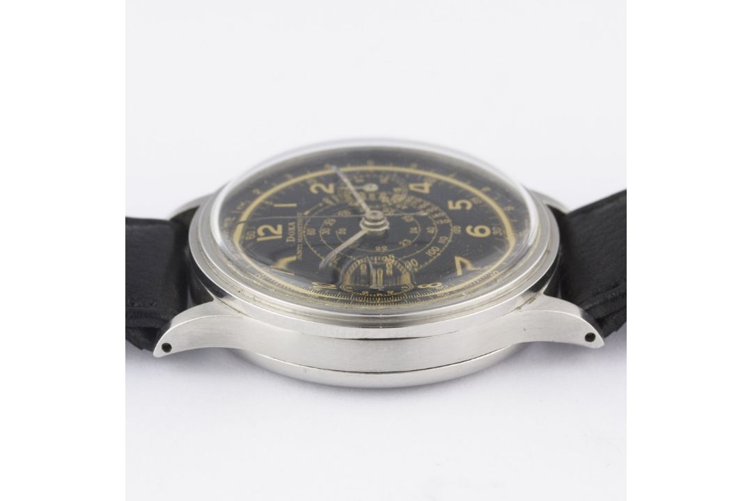 A RARE GENTLEMAN'S LARGE SIZE STAINLESS STEEL DOXA CHRONOGRAPH WRIST WATCH CIRCA 1940s, WITH GLOSS - Image 11 of 11