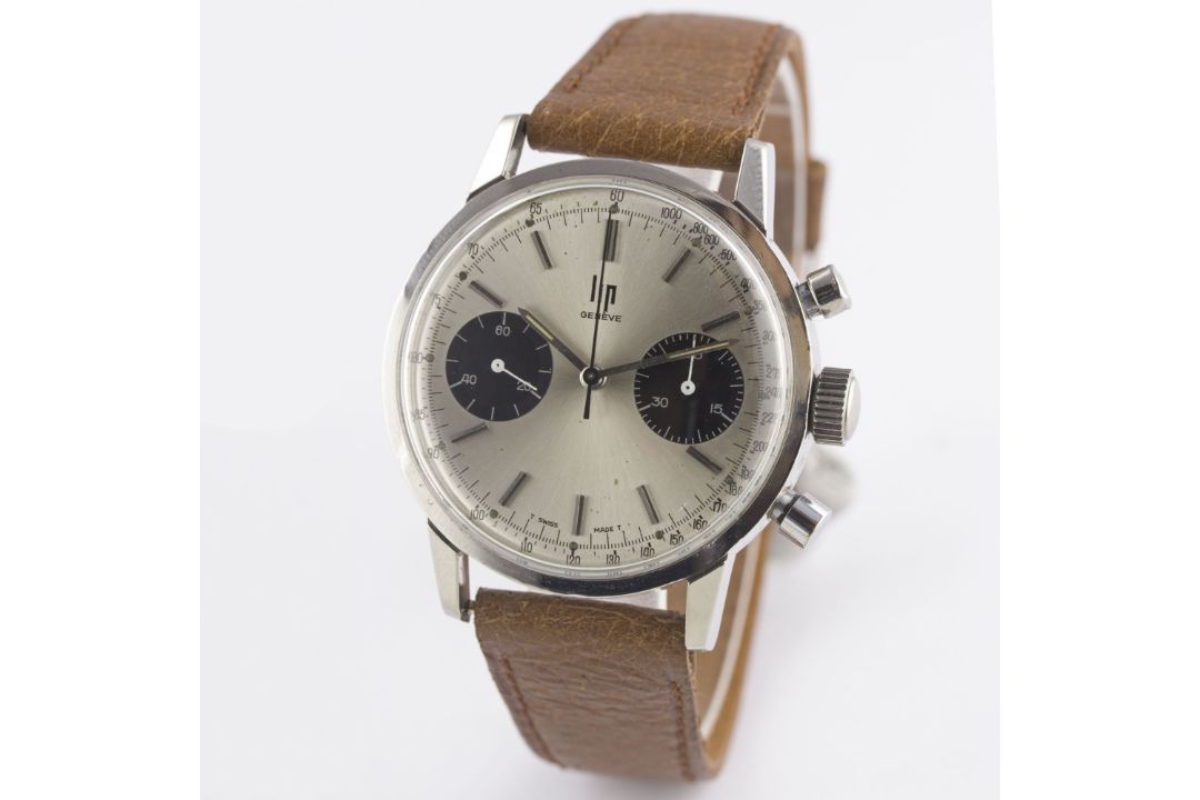 A RARE GENTLEMAN'S STAINLESS STEEL LIP "TOP TIME" CHRONOGRAPH WRIST WATCH CIRCA 1960s, WITH " - Image 4 of 8