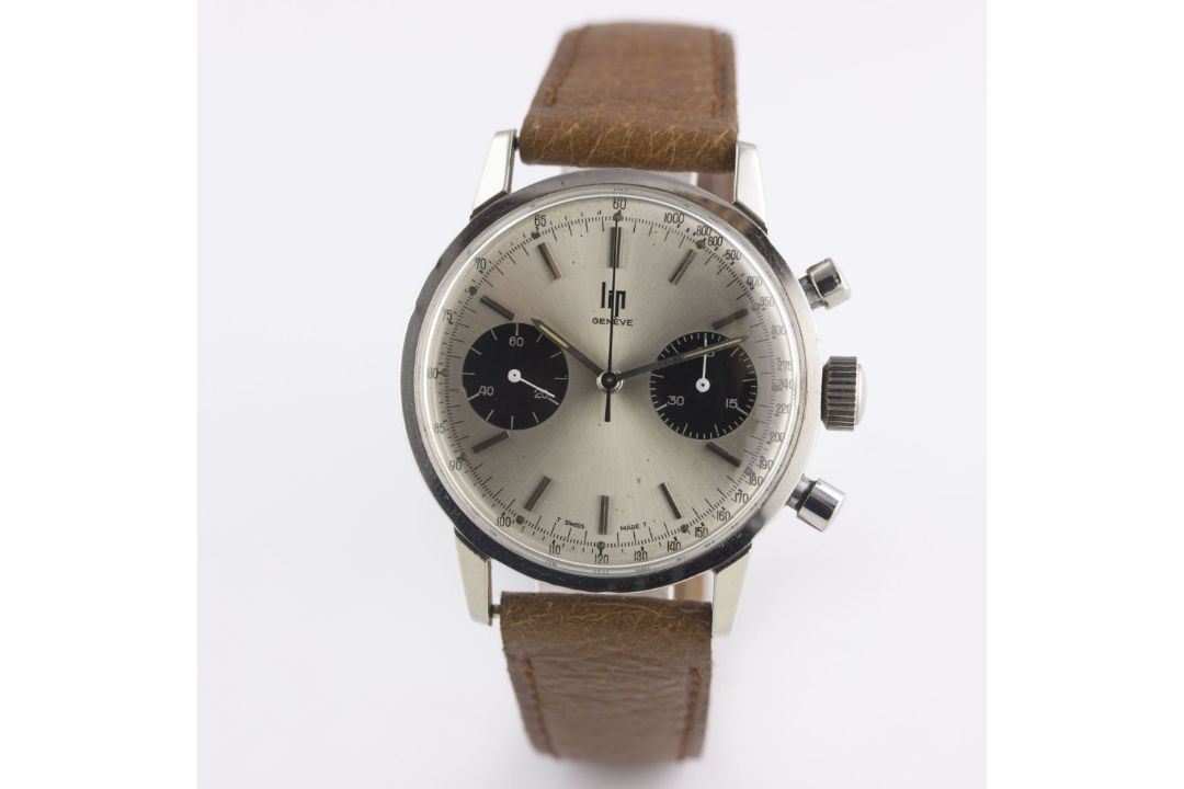 A RARE GENTLEMAN'S STAINLESS STEEL LIP "TOP TIME" CHRONOGRAPH WRIST WATCH CIRCA 1960s, WITH " - Image 2 of 8
