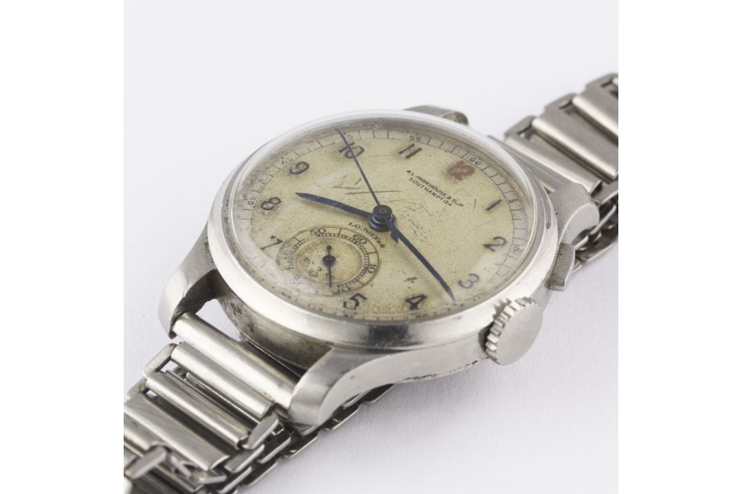 A RARE GENTLEMAN'S STAINLESS STEEL LONGINES FLYBACK CHRONOGRAPH BRACELET WATCH CIRCA 1937, - Image 3 of 10