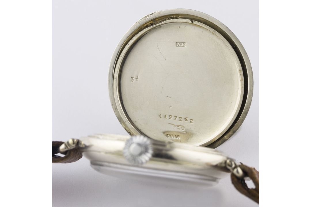 A GENTLEMAN'S SOLID SILVER LONGINES "OFFICERS" WRIST WATCH CIRCA 1920s, WITH ENAMEL DIAL Movement: - Image 9 of 13