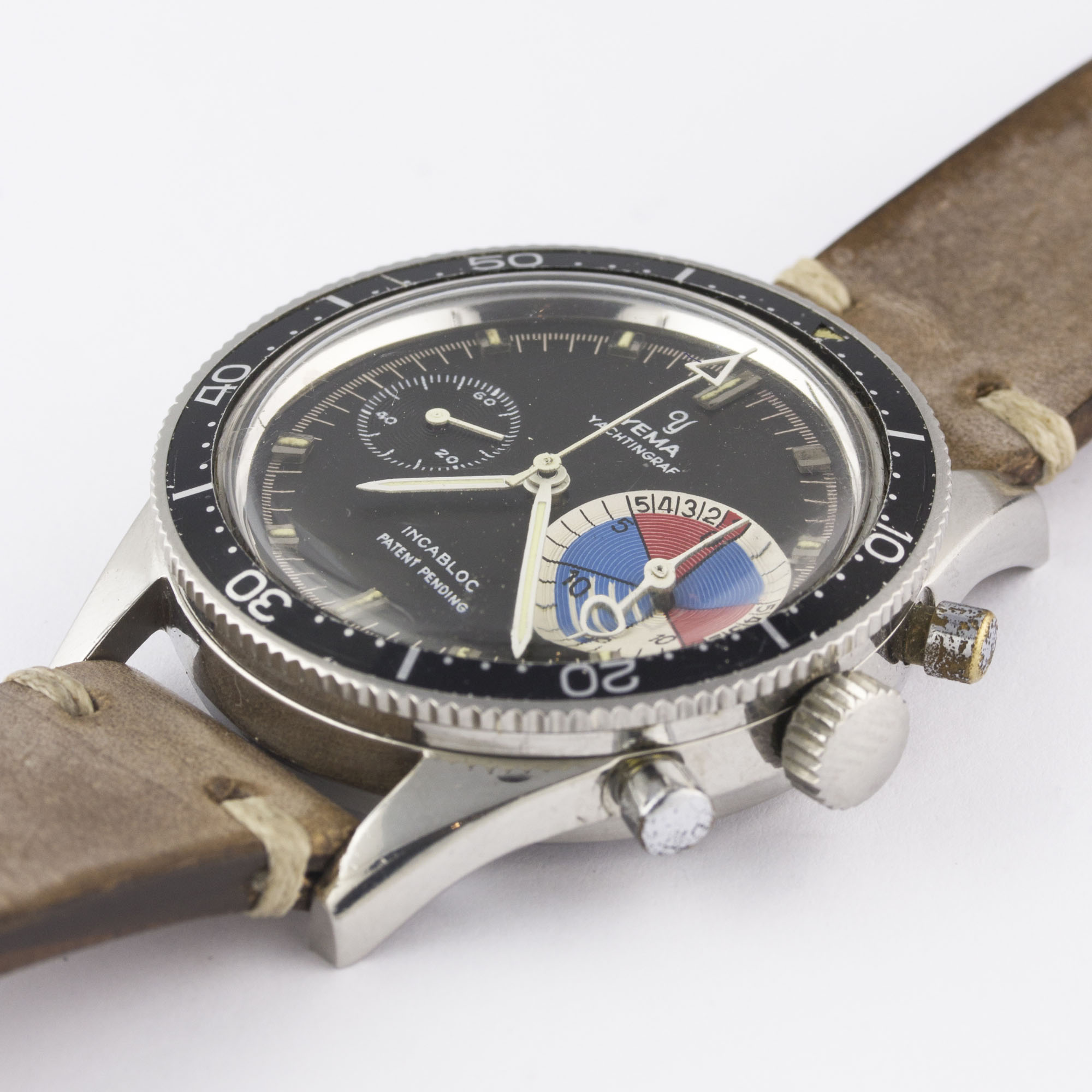 A RARE GENTLEMAN'S STAINLESS STEEL YEMA YACHTINGRAF CHRONOGRAPH WRIST WATCH CIRCA 1967 Movement: - Image 4 of 11