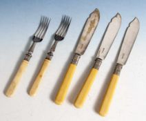 Konvolut Besteckteile, 5-teilig, 2 Gabeln u. 3 Messer, England, Mark Willis & Sons, gemarkt 