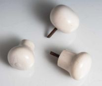 Konvolut von 3 verschiedenen Stockgriffen/Knäufe, Art-Deco, 1920er Jahre, Elfenbein. L. ca. 1x 3