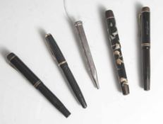 Konvolut von 4 versch. Kolbenfüllern u. 1 Drehstift, versch. Herst., bestehend aus: a) 1x Drehstift,