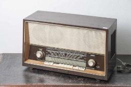Radio, Kürtig Grassau Chiemgau, Baujahr 1957/58. Ca. 65 x 39,5 x 26 cm.