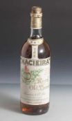 1 Flasche Royal Old Brandy, 