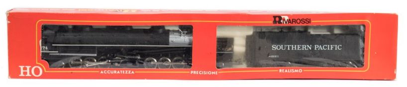 A Rivarossi 1248 4-8-8-2 Southern Pacific black locomotive and tender 'Cab forward' No 4272:,