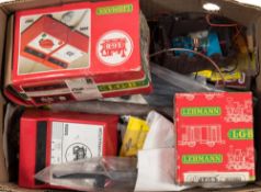 A collection of Athern (USA) rolling stock:, including a Santa Fe 50ft outside braced reefer,