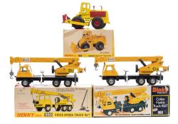 Two Dinky Coles Hydra Truck 150T (980):, box variants,