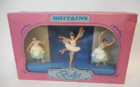Britains - Super Detail set 6016 Ballet figures: includes Male Ballerina,