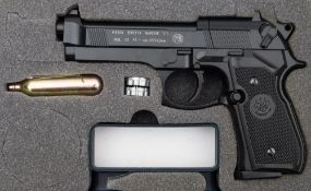 A Beretta Model 92FS .177 calibre CO2 air pistol:,number H8460530 in a fitted case.