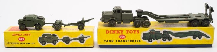 Dinky 697 25-Pounder Field Gun Set together with 660 Tank Transporter:, both boxed.