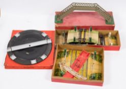 Hornby, assorted O gauge trackside buildings and accessories: includes,No 2 turntable,