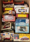 Lledo, Cameo and others, a group of various vintage and classic diecast vehicles.