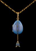Fabergé.